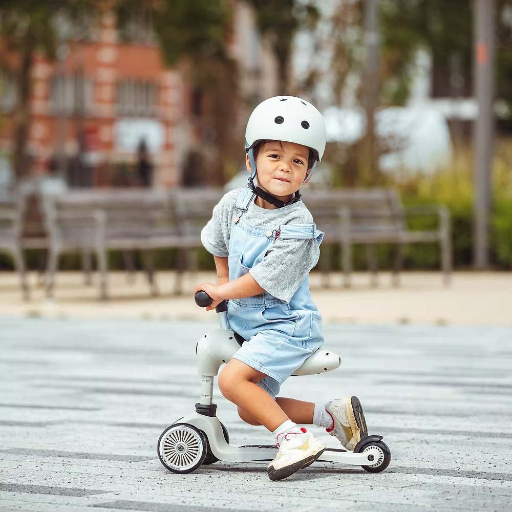 Scoot & Ride Highwaykick 1 || Ash