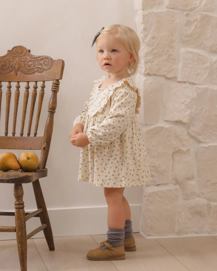 Quincy Mae Long Sleeve Ruffle V Dress || Blue Ditsy