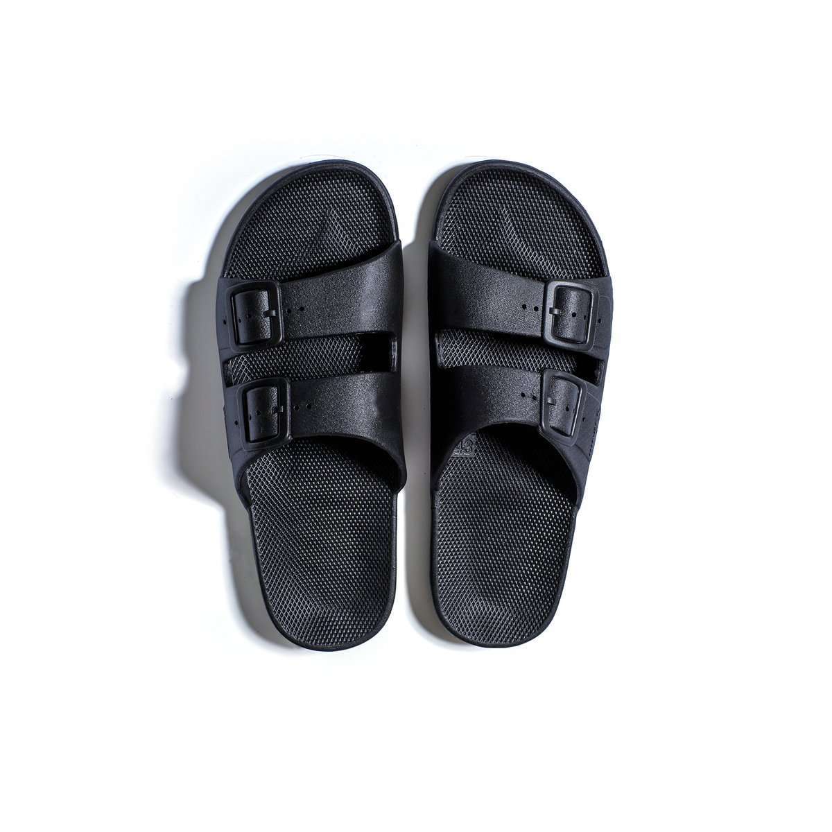 Freedom Moses Sandals || Black