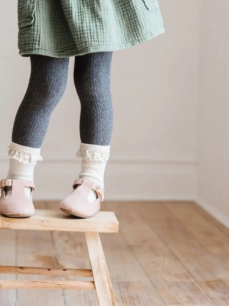 Little Stocking Co. Cable Knit Tights || Charcoal