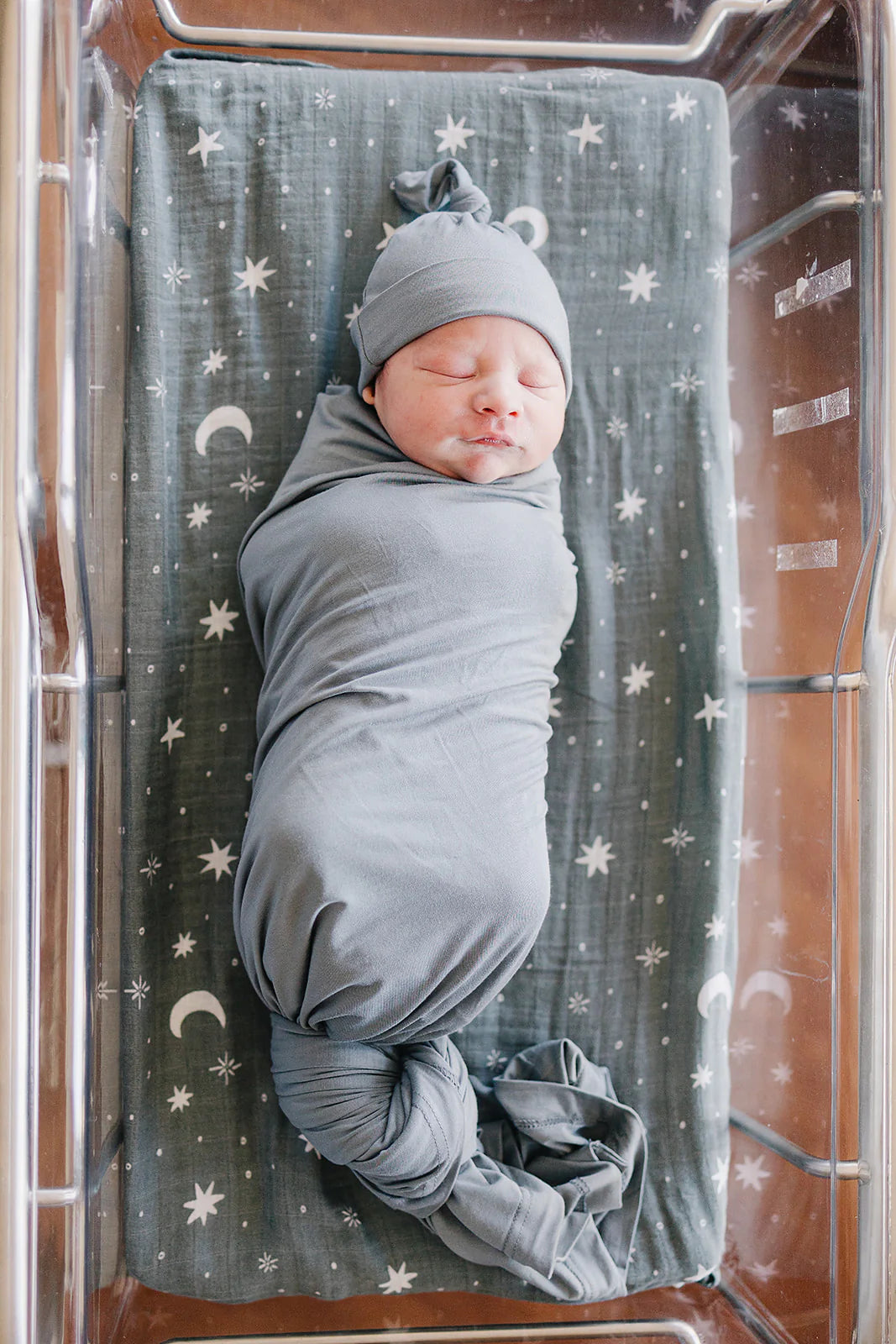 Mebie Baby Bamboo Stretch Swaddle || Dusty Blue