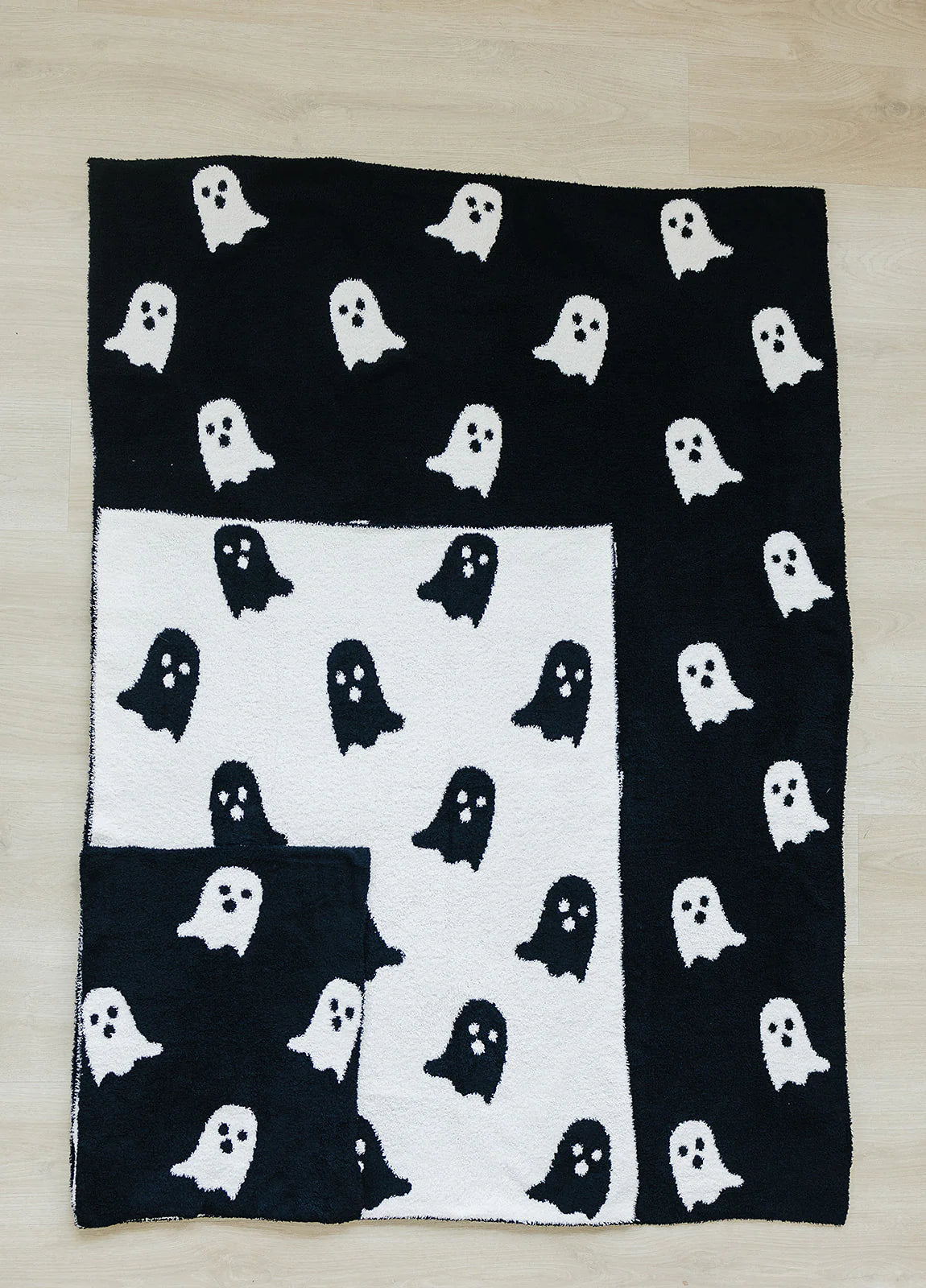 Mebie Baby Plush Adult Blanket || Ghosts