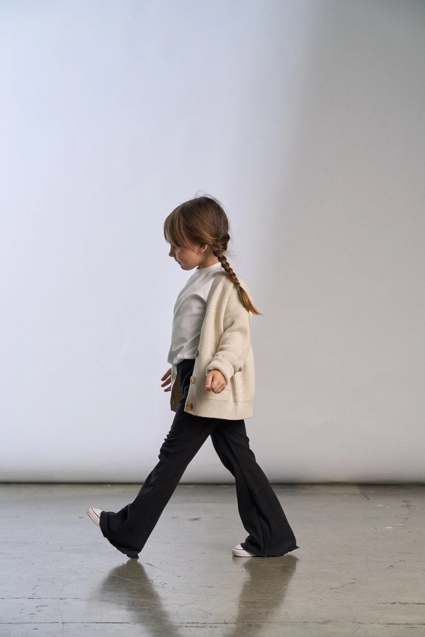 Little Bipsy Knit Cardigan || Greige