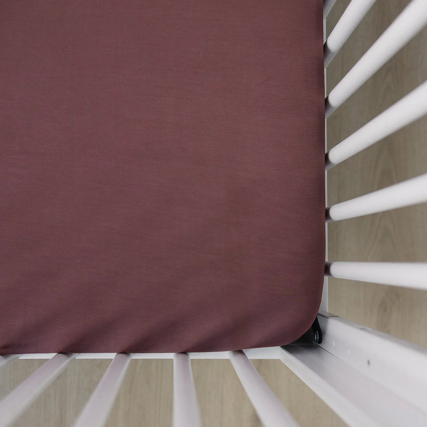 Mebie Baby Bamboo Stretch Crib Sheet || Plum