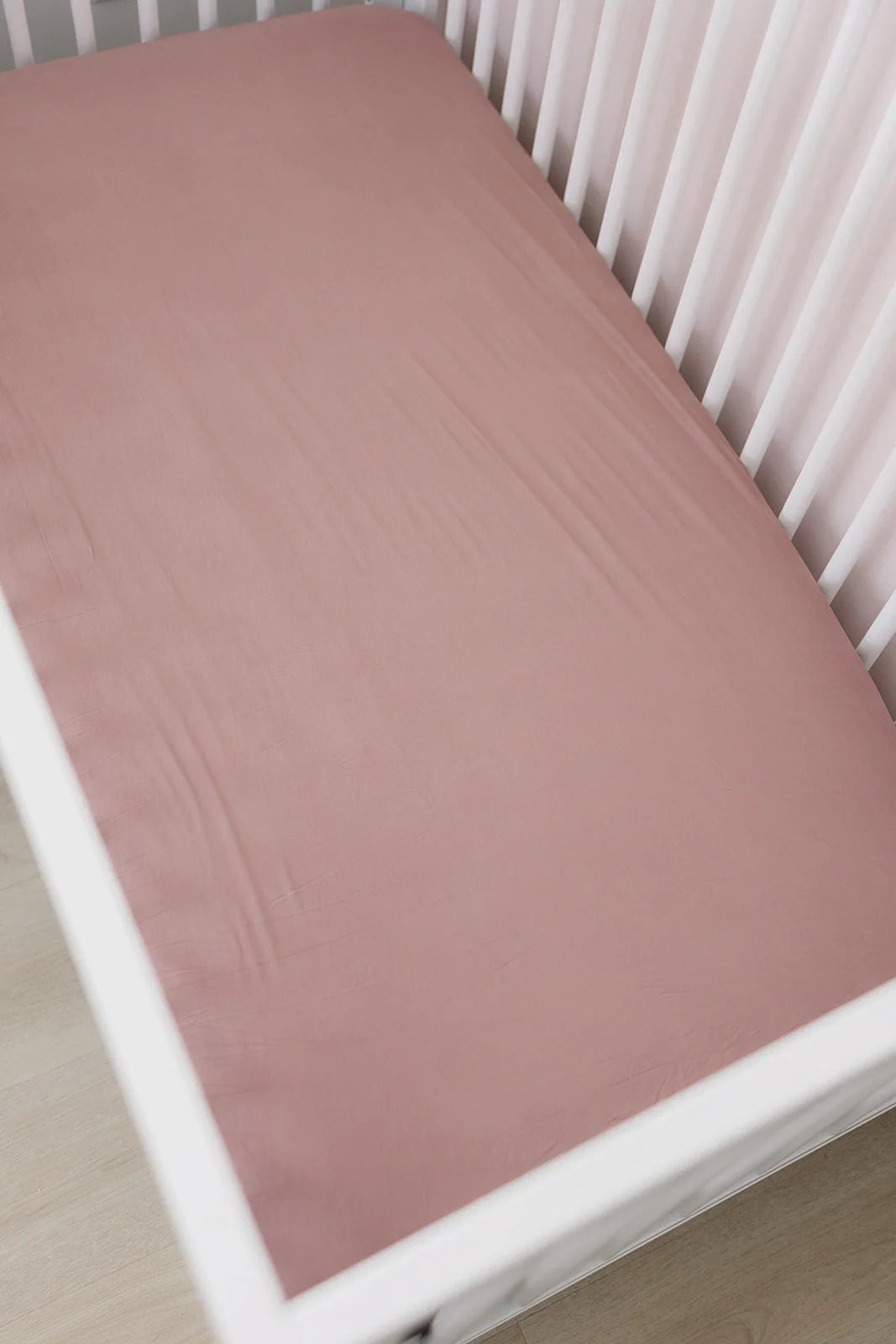 Mebie Baby Bamboo Stretch Crib Sheet || Dusty Rose