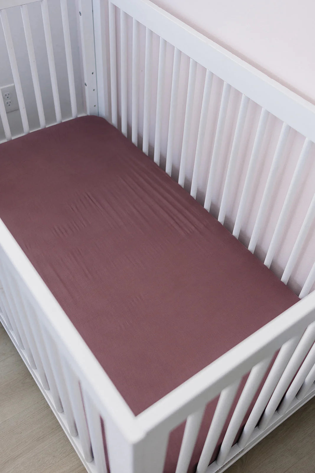 Mebie Baby Bamboo Stretch Crib Sheet || Plum