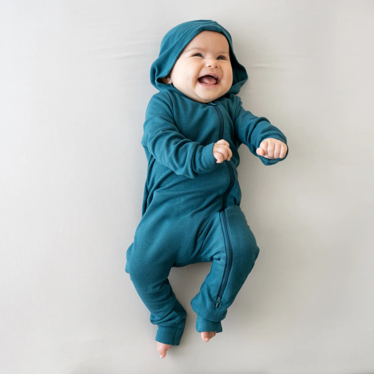 Kyte Baby Bamboo Jersey Hooded Zipper Romper || Loch