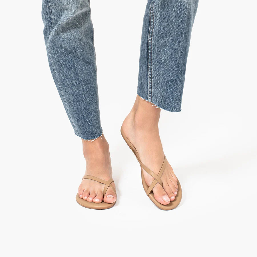Tkees Riley Sandal || Cocobutter